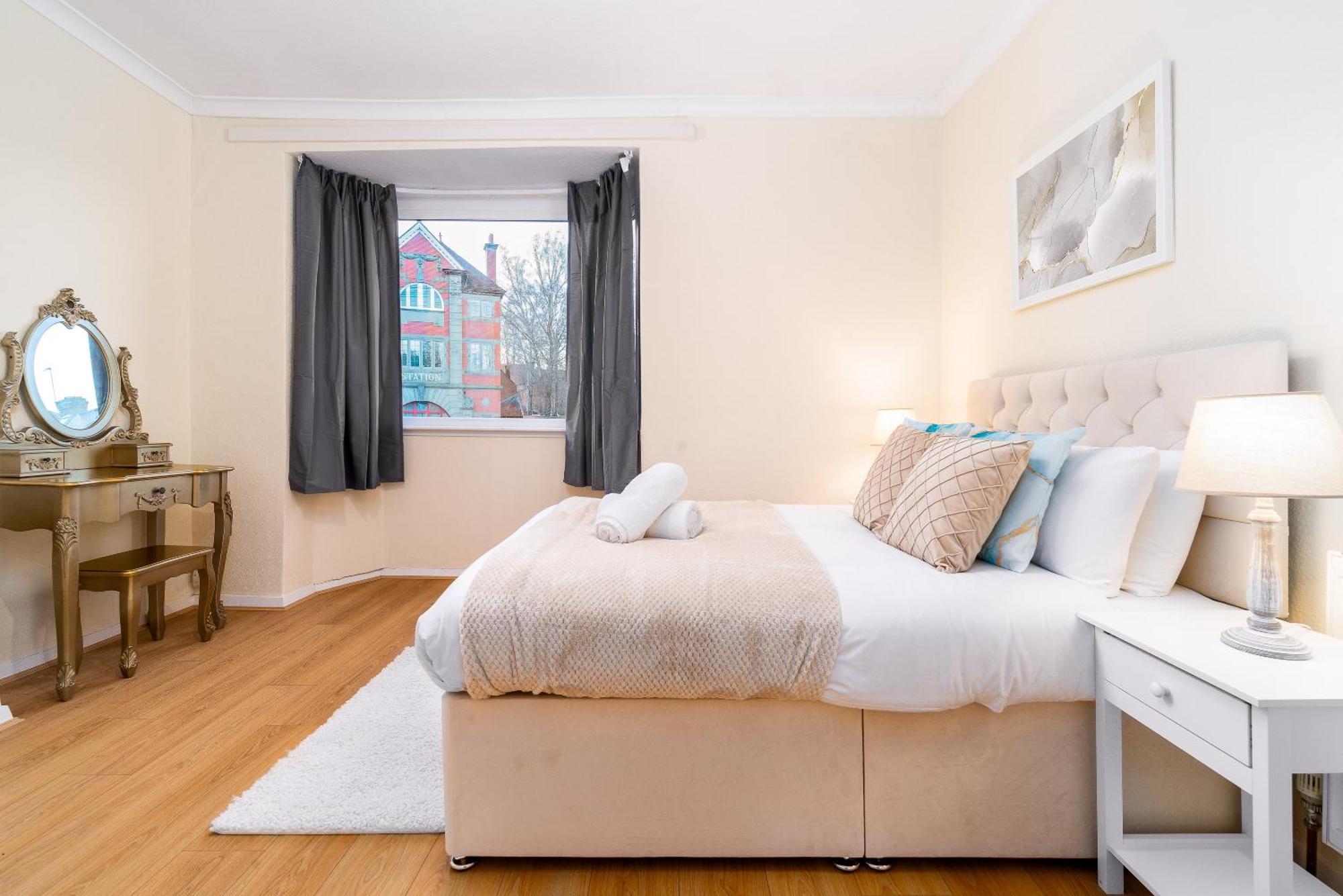 Luxury 3 Bedroom House - Harborne - Parking - Garden - Wifi & Netflix 122G Birmingam Exterior foto