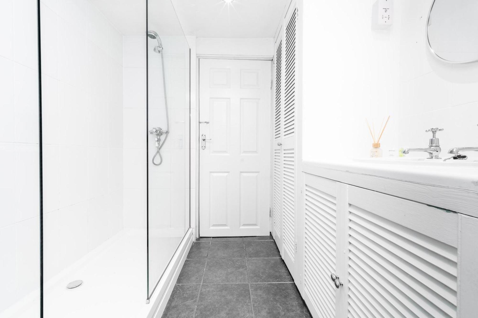 Luxury 3 Bedroom House - Harborne - Parking - Garden - Wifi & Netflix 122G Birmingam Exterior foto